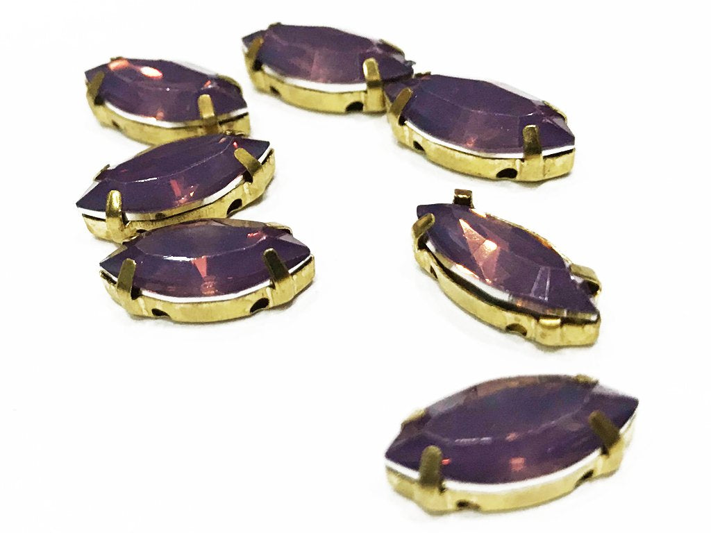 purple-eye-resin-stones-with-catcher-15x7-mm