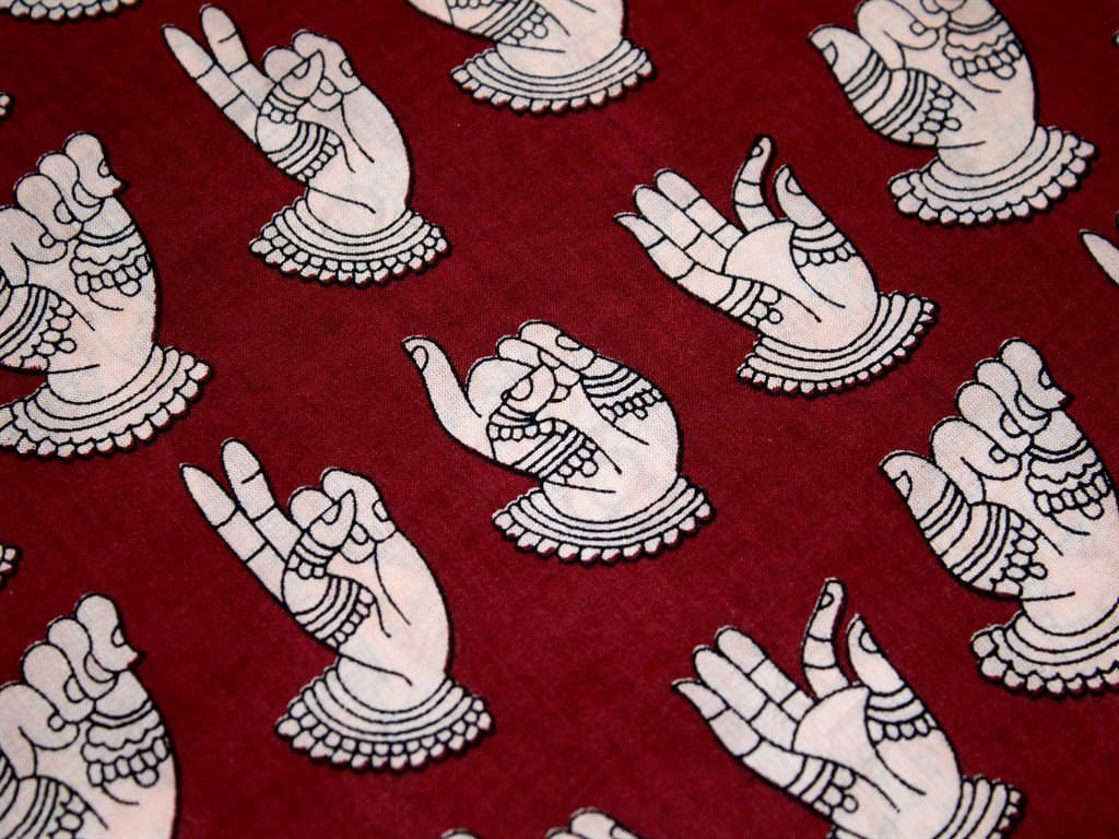 maroon-hands-print-design-cotton-fabric-rpd31-mb-c