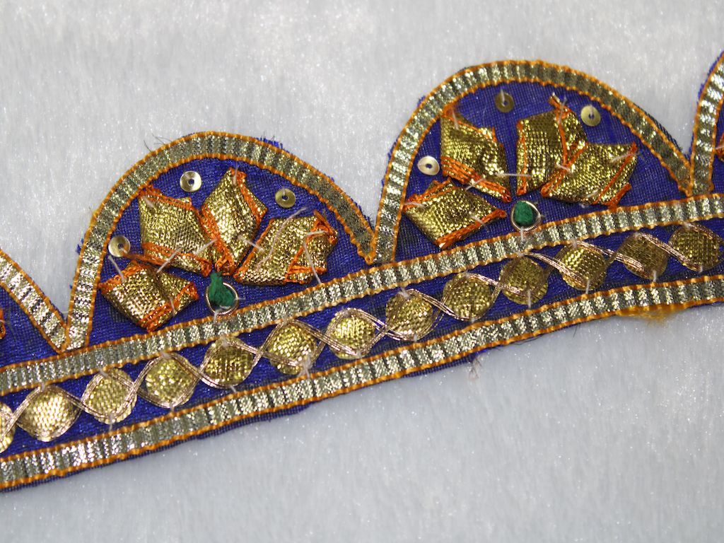 royal-blue-scalloped-gota-work-lace