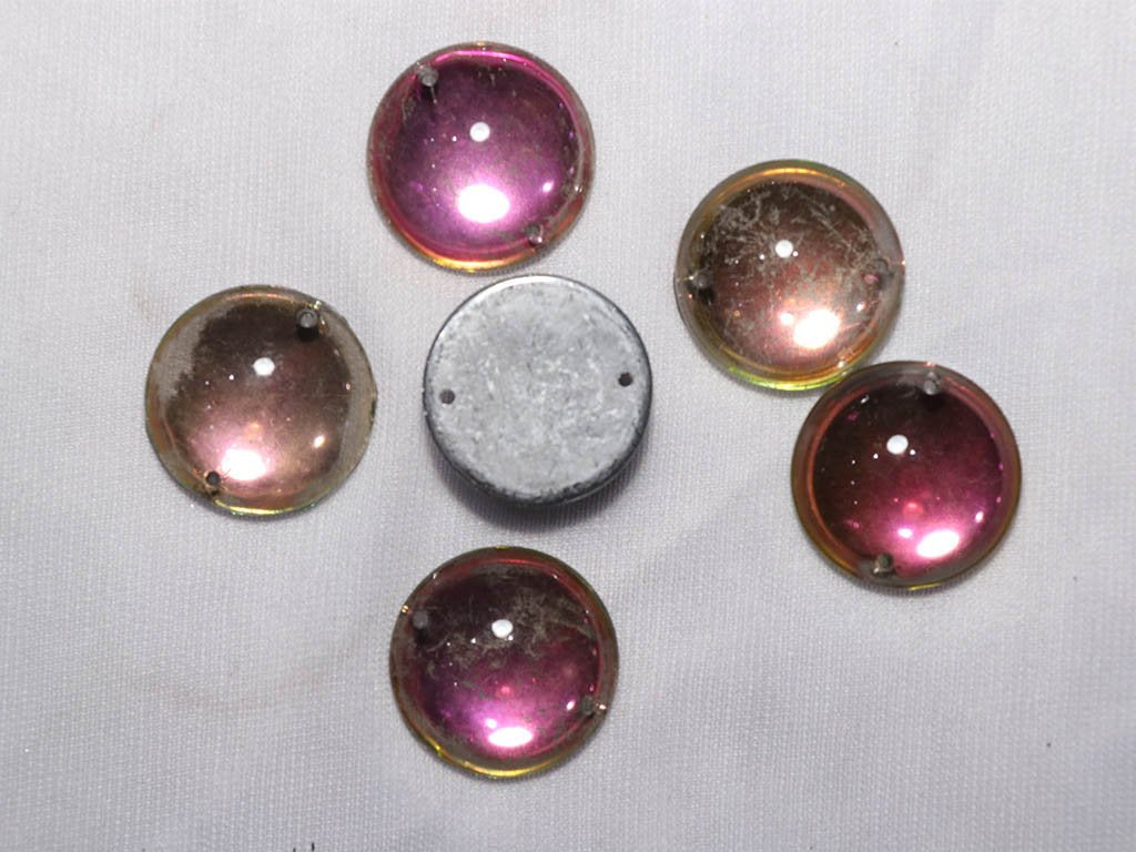 rainbow-circular-transparent-2-holes-glass-stones-25-mm