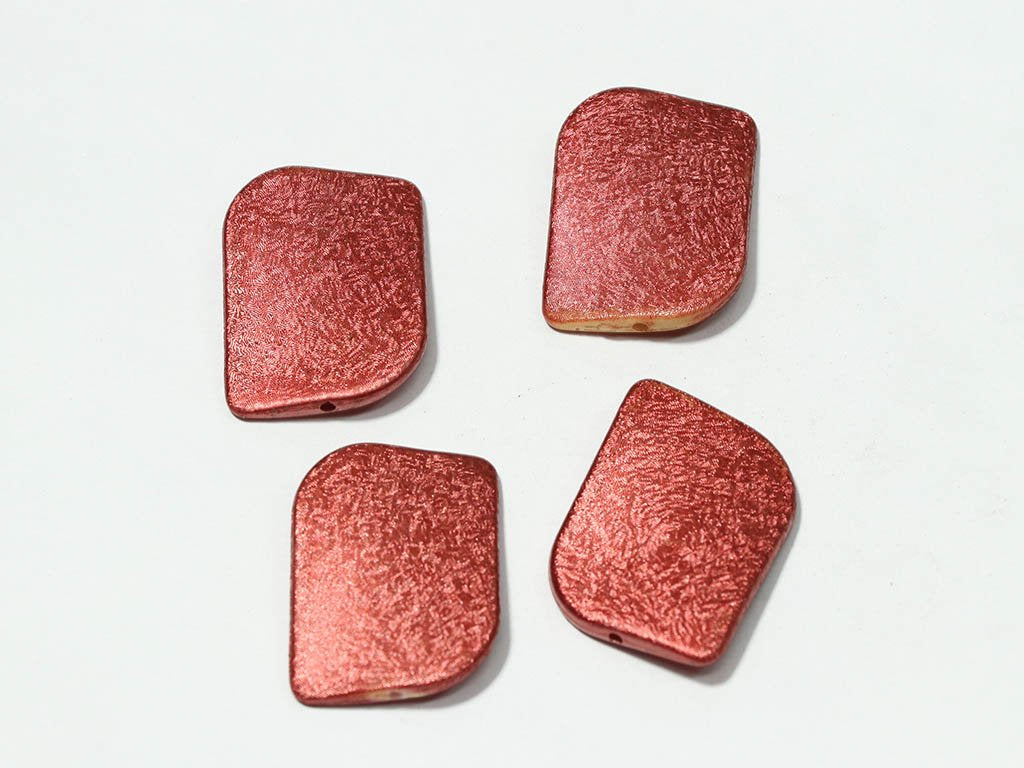 red-designer-square-plastic-beads-18x18-mm
