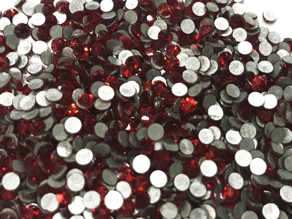 red-glass-hotfix-stone