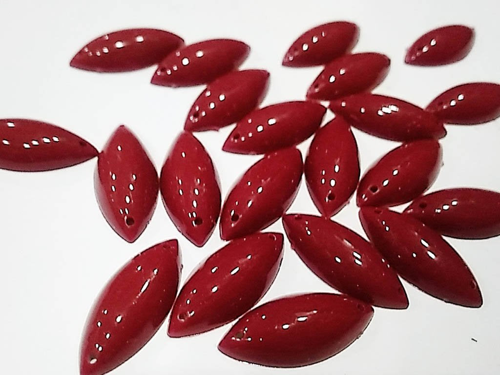 red-opaque-eye-2-hole-plastic-stones-18x9-mm
