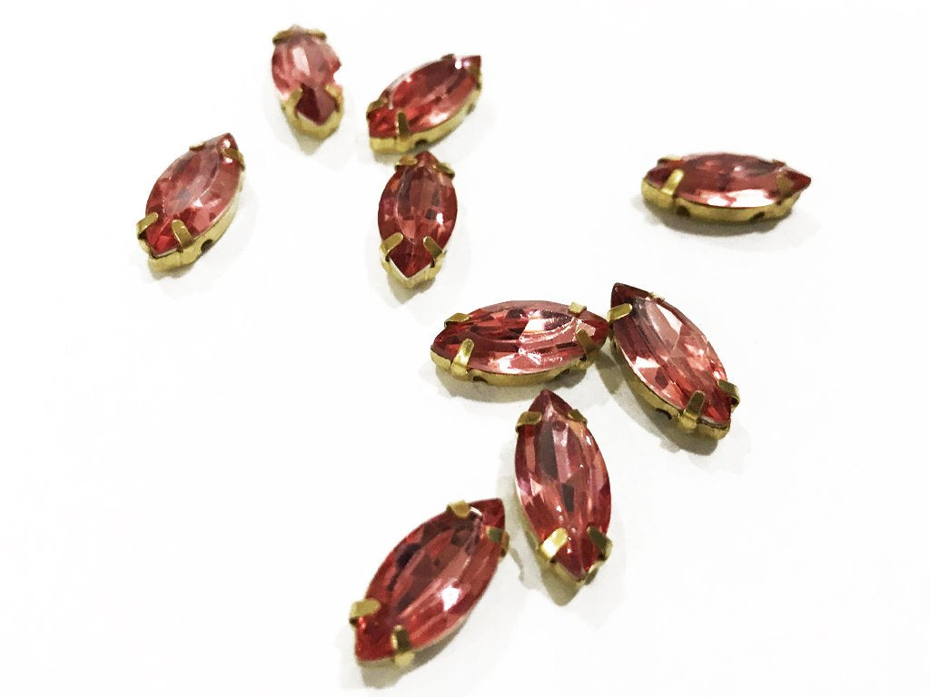 rose-pink-opal-eye-resin-stones-with-catcher-15x7-mm-1