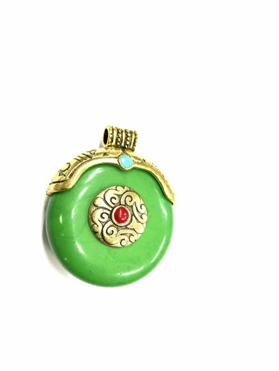 round-green-pendant