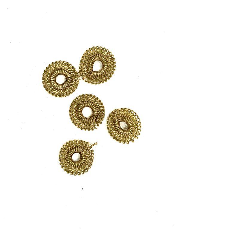 round-metal-wire-piecegolden-silver