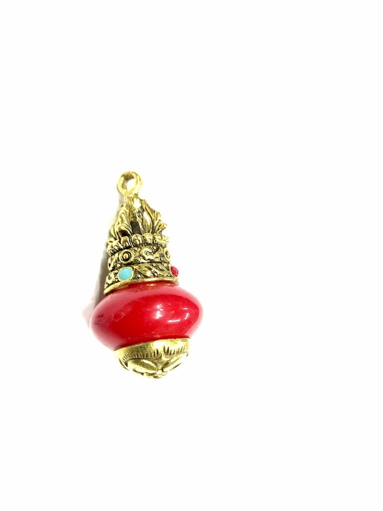 round-red-pendant-with-metal-cap