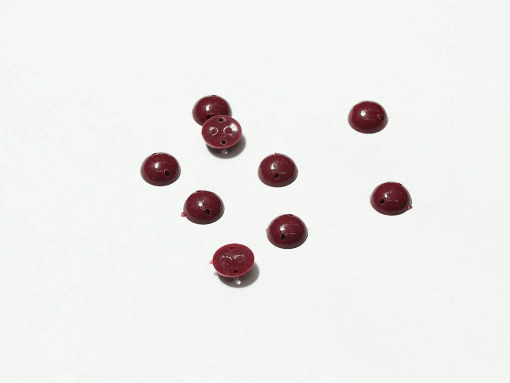 ruby-acrylic-2-hole-circular-plastic-stones-12-mm