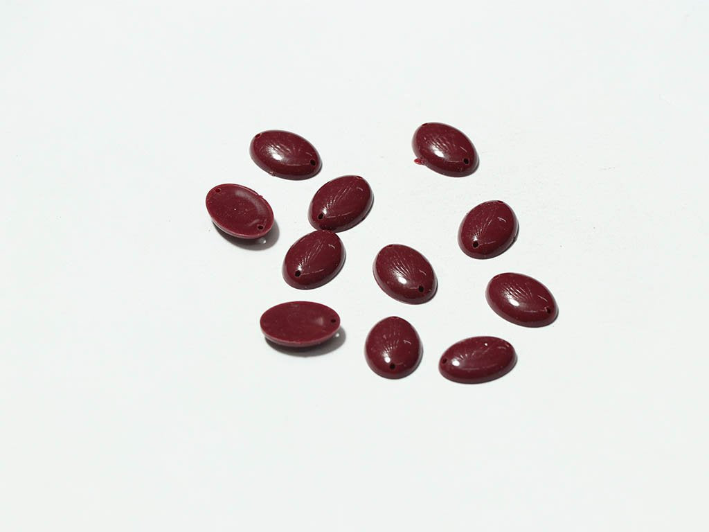 ruby-acrylic-2-hole-oval-plastic-stones-18x13-mm