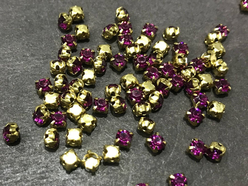 ruby-pink-circular-resin-stones-with-catcher-16ss-4-mm