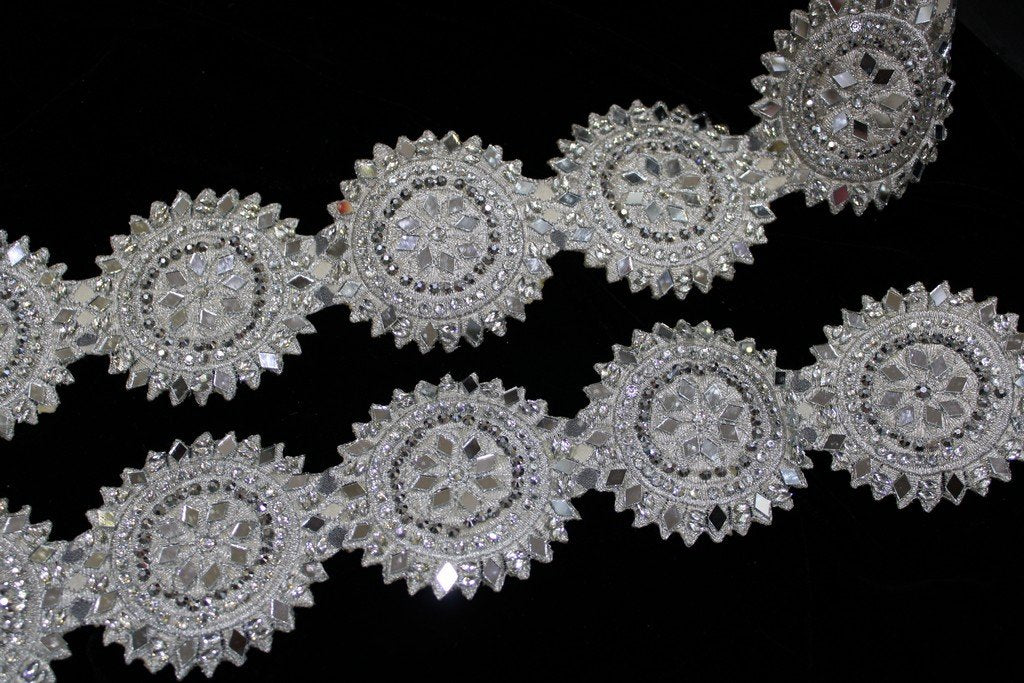 silver-fancy-circular-stone-and-pearl-trim