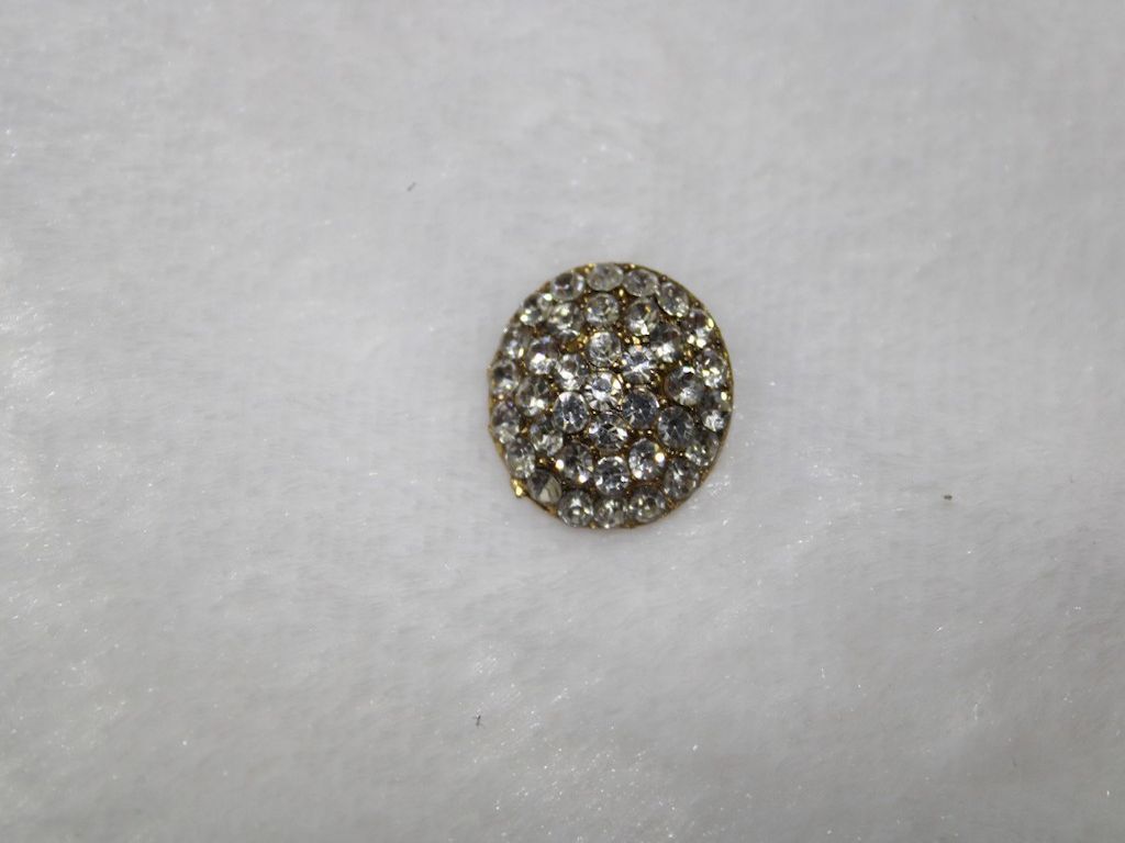 silver-stone-metallic-button