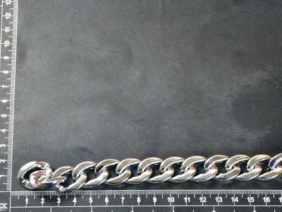 shiny-silver-circular-acrylic-chains