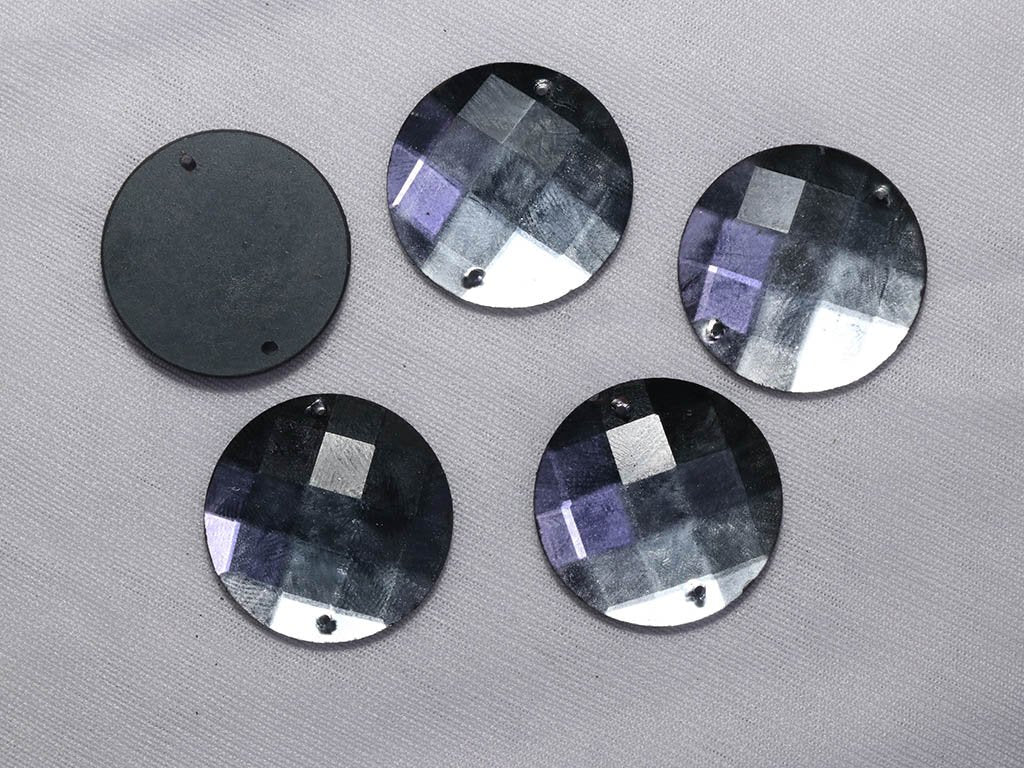 silver-2-hole-circular-glass-stones-40-mm