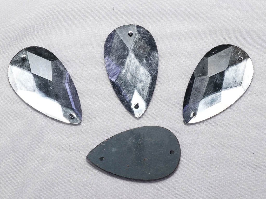 silver-2-hole-drop-glass-stones-22x38-mm