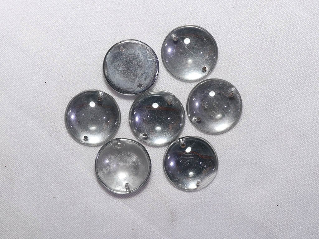 silver-2-hole-circular-glass-stones-20-mm