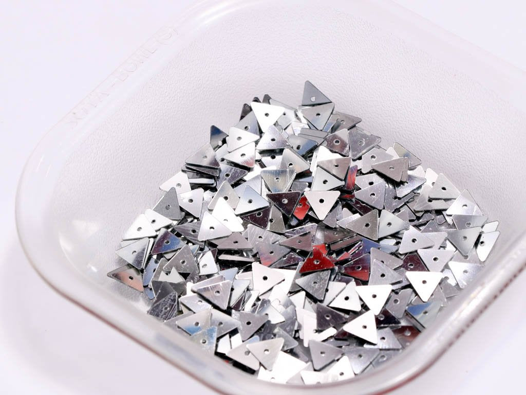 silver-center-hole-triangular-plastic-sequins