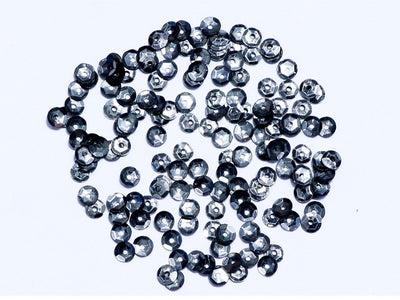 silver-centre-hole-flat-circular-plastic-sequins