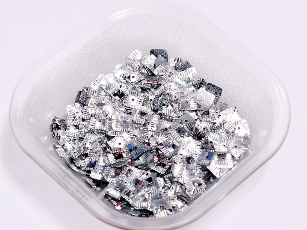 silver-centre-hole-square-plastic-sequins