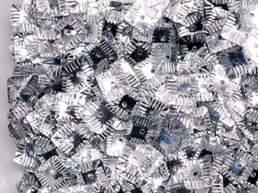 silver-centre-hole-square-plastic-sequins