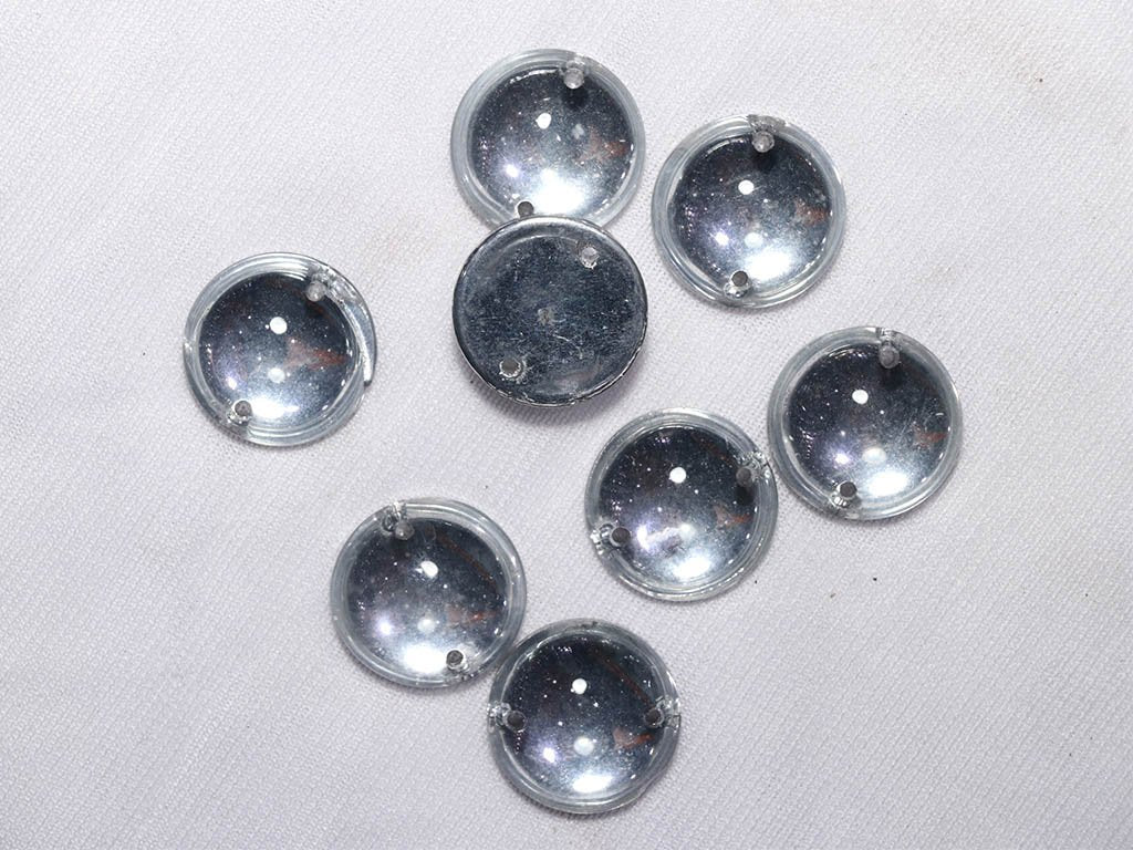 silver-circular-2-hole-glass-stones-16-mm