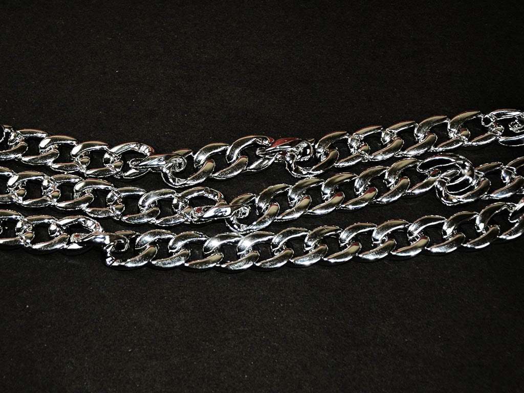 silver-circular-acrylic-chains