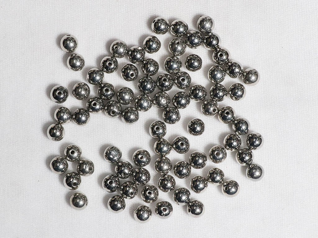 silver-circular-plastic-beads-8-mm