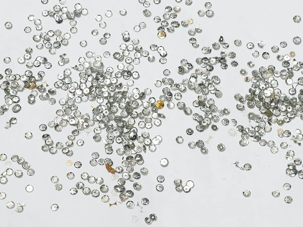silver-circular-plastic-sequins-5-mm