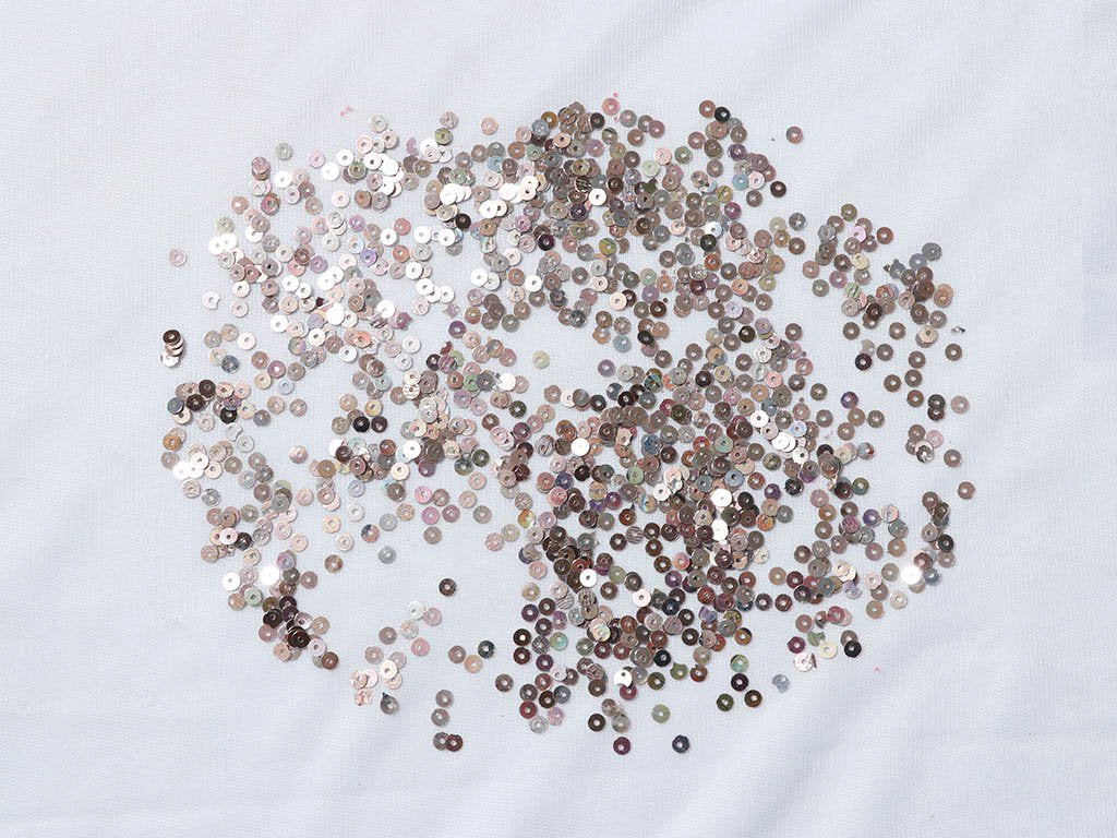 silver-circular-plastic-sequins-4-mm