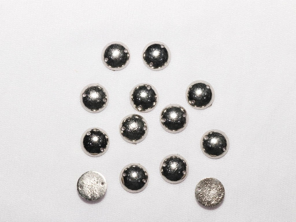 silver-designer-circular-plastic-stones-10-mm