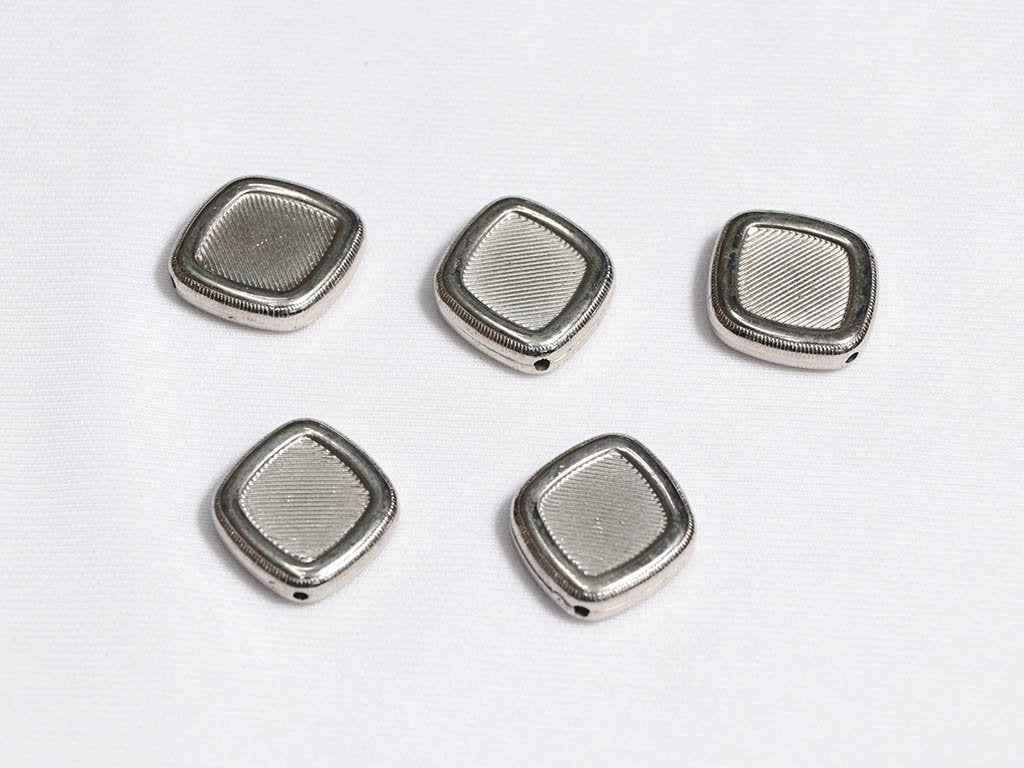 silver-designer-kite-plastic-beads-26x24-mm