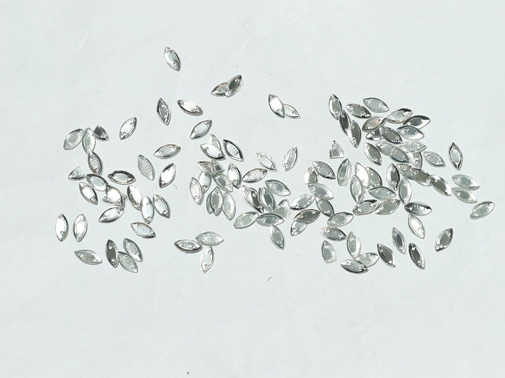 silver-eye-flat-plastic-sequins-10x5-mm