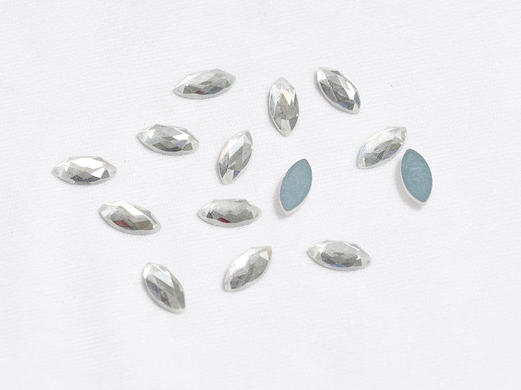 silver-eye-glass-stones-15x7-mm