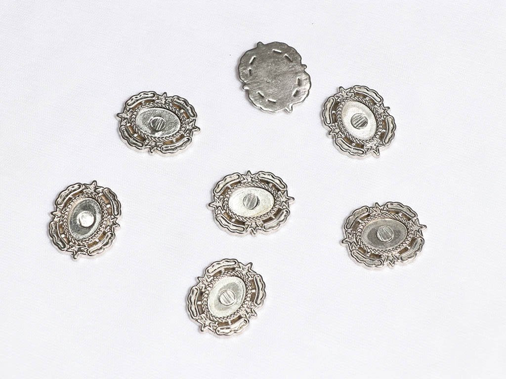 silver-fancy-oval-plastic-beads-28x34-mm