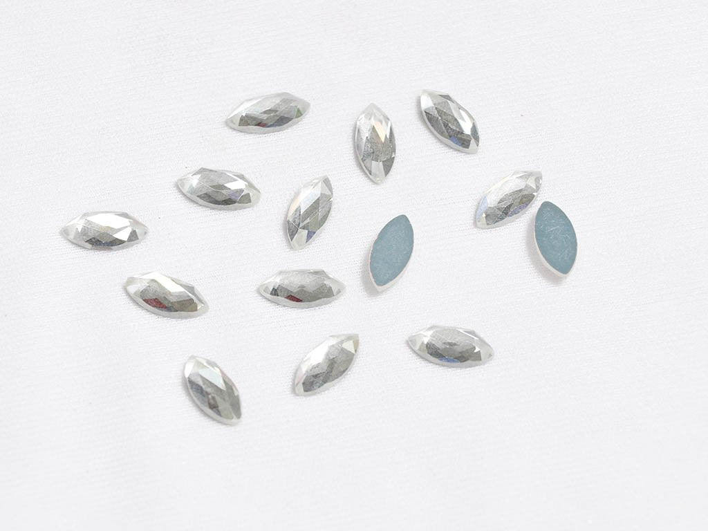 silver-flat-eye-glass-stones-15x7-mm