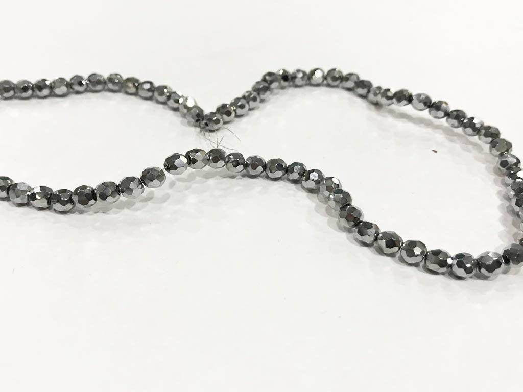 silver-football-pressed-glass-beads-8-mm