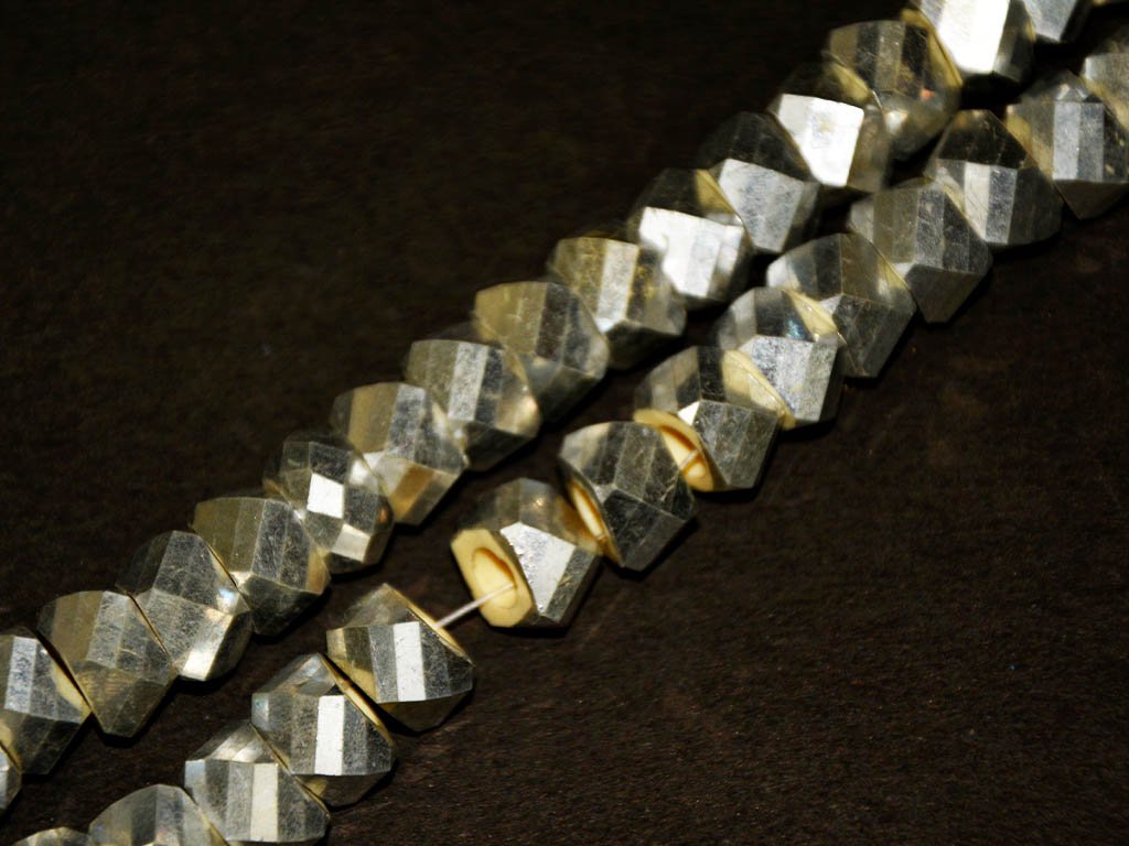 silver-hexagonal-resin-beads