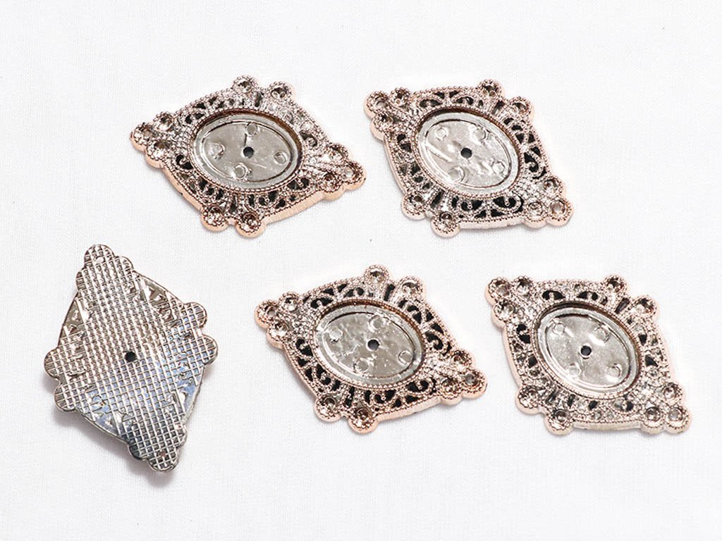 silver-kite-designer-plastic-beads-35x56-mm