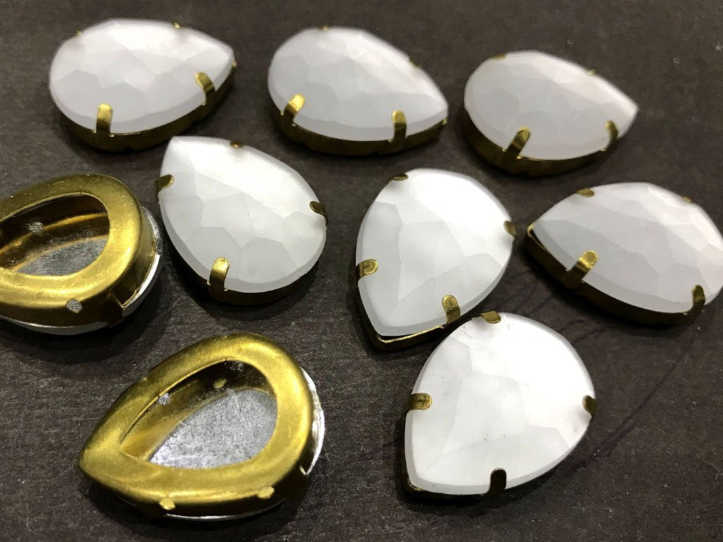 silver-matte-drop-resin-stones-with-catcher-25x18-mm