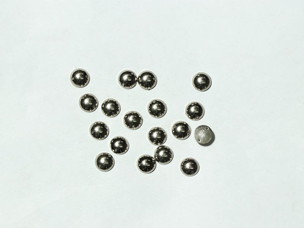 silver-metallic-2-hole-circular-plastic-stones-12-mm
