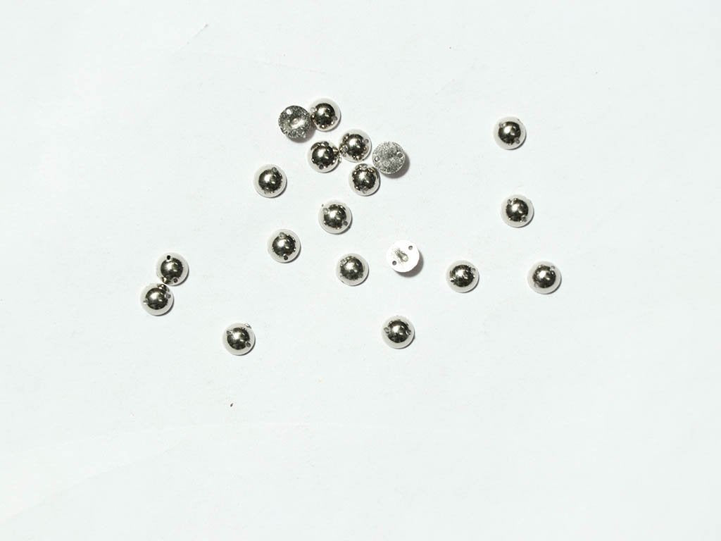 silver-metallic-2-hole-circular-plastic-stones-6-mm