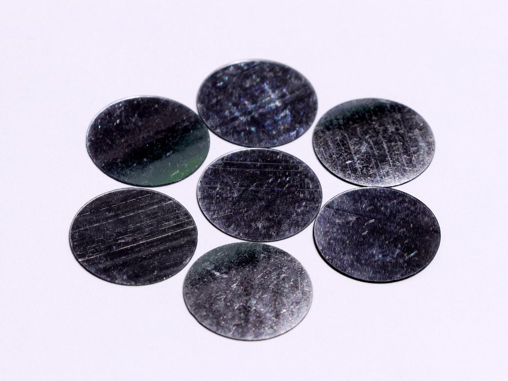 silver-opaque-circular-plastic-sequins