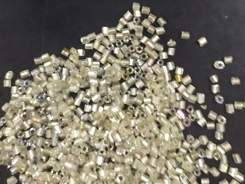 silver-rainbow-2-cut-seed-beads