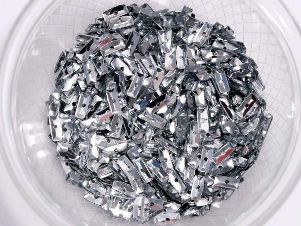silver-rectangular-1-hole-plastic-sequins