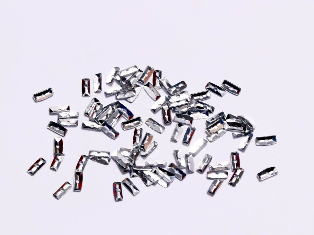 silver-rectangular-1-hole-plastic-sequins