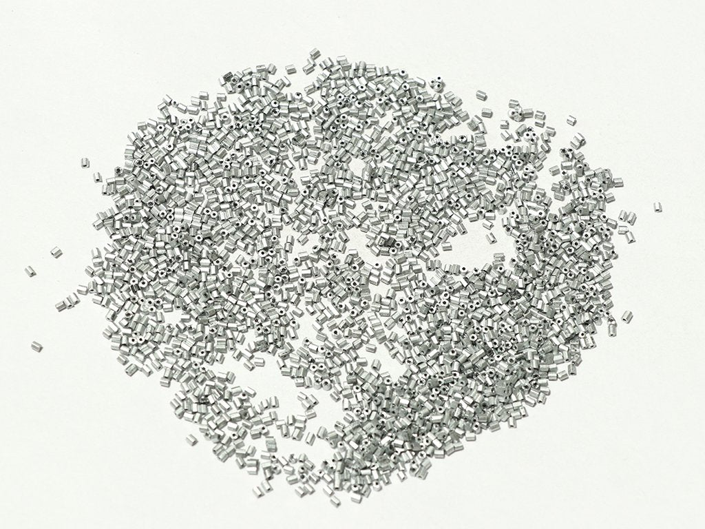 silver-spray-2-cut-glass-seed-beads