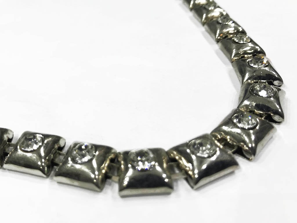 silver-square-designer-metal-chains-with-stone-10x10-mm