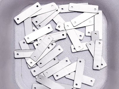 silver-two-hole-rectangular-plastic-sequins