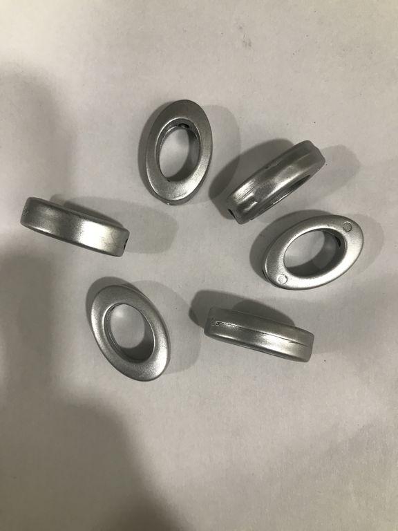 spray-silver-oval-plastic-beads