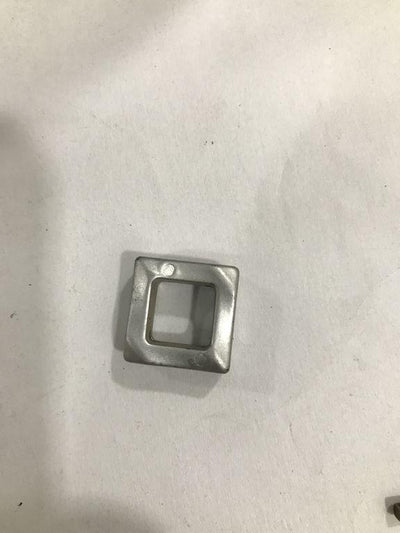 spray-silver-square-plastic-beads
